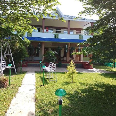 The Midway Jungle Resort マジナグディ エクステリア 写真