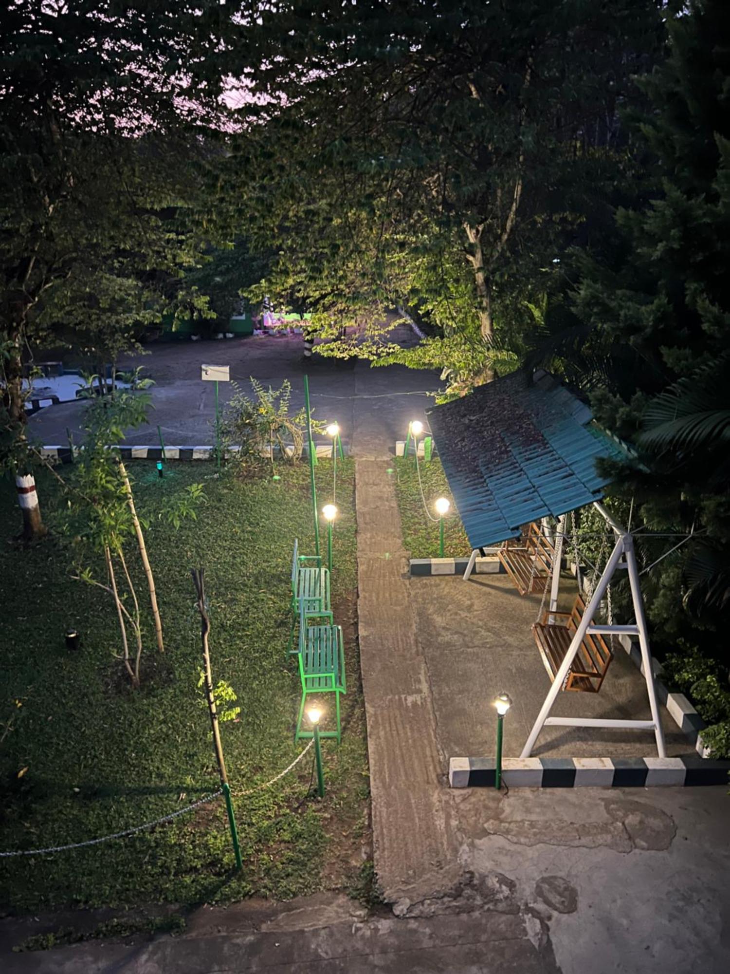 The Midway Jungle Resort マジナグディ エクステリア 写真