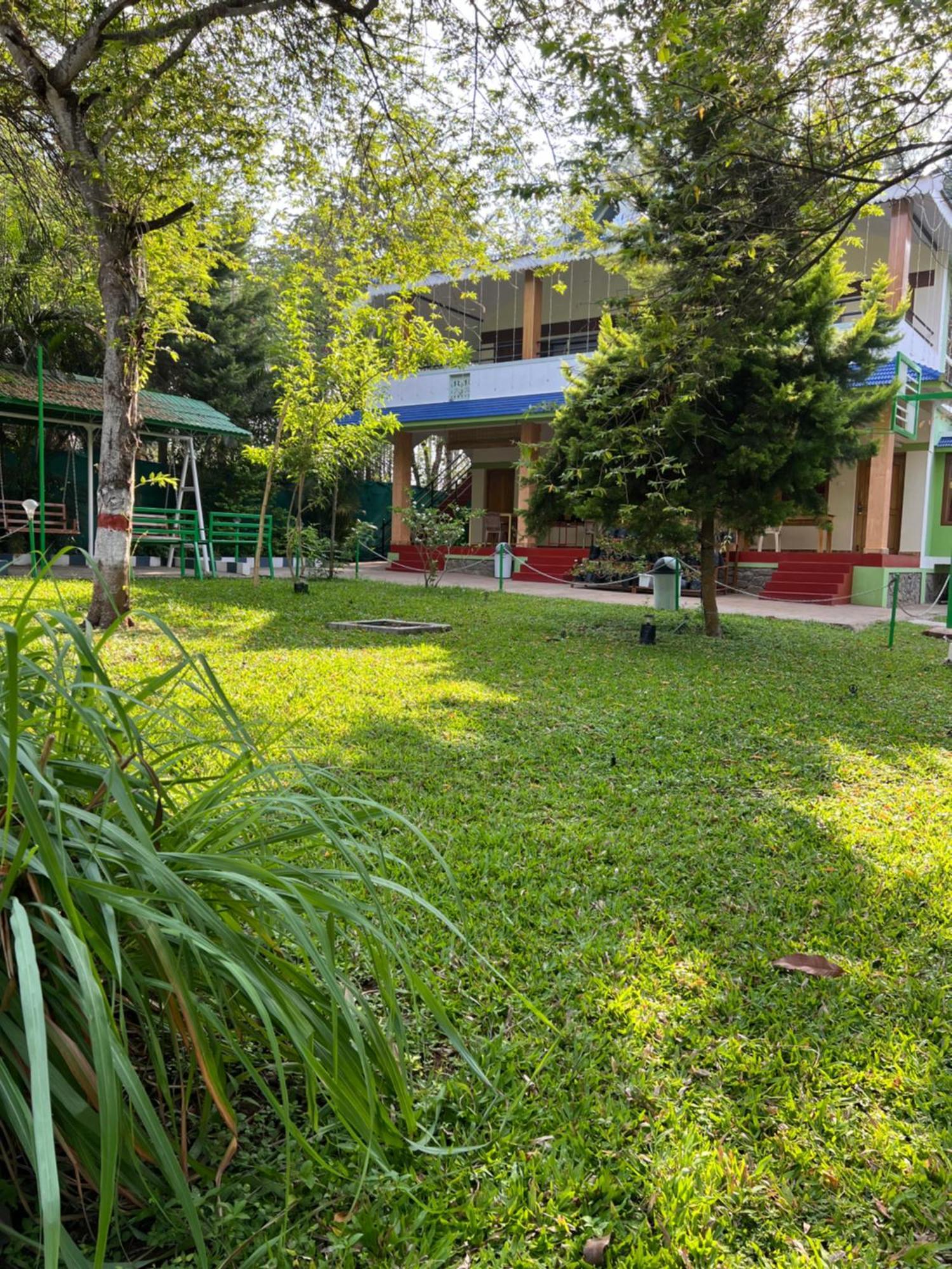 The Midway Jungle Resort マジナグディ エクステリア 写真